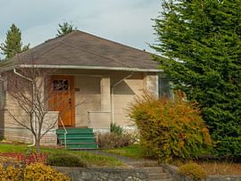 2 Beds 1 Bath For Rent!! in Seattle, WA