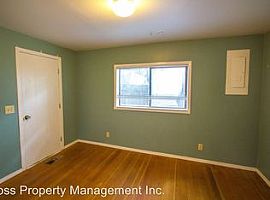3 Beds 2 Baths For Rent in Seattle, WA (Photo 6 of 9)