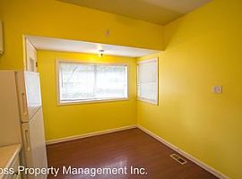 3 Beds 2 Baths For Rent in Seattle, WA (Photo 7 of 9)