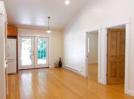 2 Beds 1 Bath 713 Sqft For Rent in Seattle, WA (Photo 10 of 10)