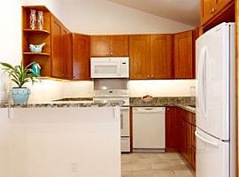 2 Beds 1 Bath 713 Sqft For Rent in Seattle, WA (Photo 7 of 10)