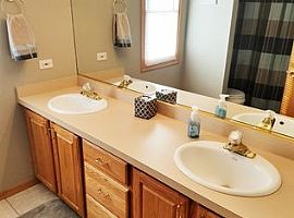 72 Juniper Way, Lake Villa, Il 60046 3 Beds 2 Baths 1,863 Sqft in Lake Villa, IL (Photo 6 of 12)
