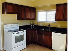 25410 Miracle Dr, Madison Heights, Mi 48071 2 Beds · 1 Bath · 9 in Madison Heights, MI (Photo 7 of 10)