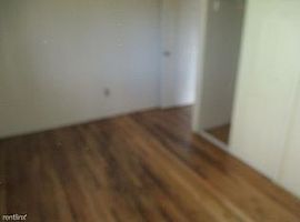 275 Newport St, Detroit, Mi 48215 3 Beds 1 Bath 1,000 Sqft in Detroit, MI (Photo 2 of 7)