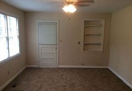 2443 Pye Ave, Columbus, Ga 31903 2 Beds 1 Bath 949 Sqft in Columbus, GA (Photo 3 of 7)