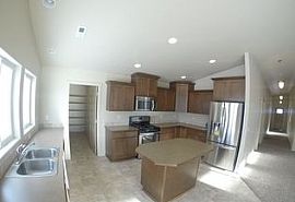  2601 N Reddington Way, Post Falls, Id 83854 3 Beds 2 Baths 1,9 in Post Falls, ID (Photo 3 of 4)