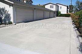 Single Family Home For Rent in Cypress, CA