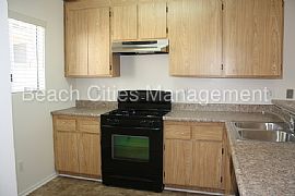 Single Family Home For Rent in Cypress, CA (Photo 4 of 9)