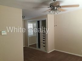 Single Family Home For Rent in Long Beach, CA (Photo 5 of 8)