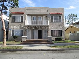 Single Family Home For Rent in Long Beach, CA