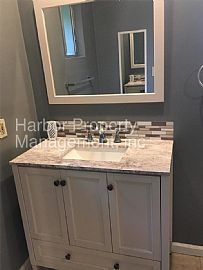 Single Family Home For Rent in Long Beach, CA (Photo 7 of 9)