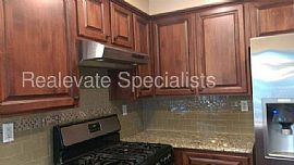 Single Family Home For Rent in Oceanside, CA (Photo 4 of 9)