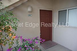 Single Family Home For Rent in Scottsdale, AZ (Photo 3 of 12)