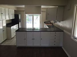  152 Tannen Dr, Southern Pines, Nc 28387 3 Beds 2 Baths 1,681 S in Southern Pines, NC (Photo 3 of 4)