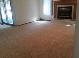  5426 Channel Dr, Lincoln, Ne 68516 3 Beds 2 Baths 1,180 Sqft in Lincoln, NE (Photo 3 of 4)