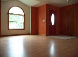 Governor Rd Valparaiso, in 46385 3 Beds 2 Baths 1,133 Sqft in Valparaiso, IN (Photo 3 of 8)