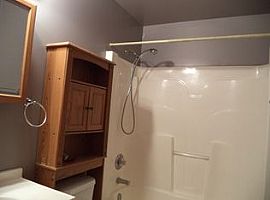 Governor Rd Valparaiso, in 46385 3 Beds 2 Baths 1,133 Sqft in Valparaiso, IN (Photo 6 of 8)