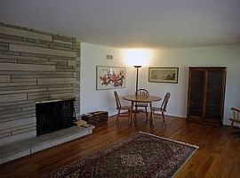 19120 Oakmont South Dr, South Bend, in 46637 3 Beds 2 Baths 1,7 in South Bend, IN (Photo 6 of 9)