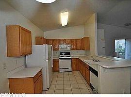 2 Beds 2 Baths in Las Vegas, NV (Photo 2 of 3)
