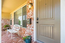 3 Beds 2 Baths in Winnetka, CA