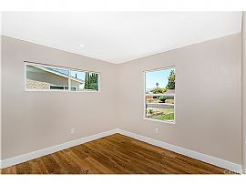 3 Beds 2 Baths in North Hills, CA (Photo 3 of 3)