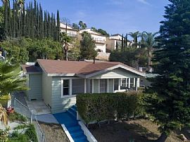 2 Beds 2 Baths in Los Angeles, CA