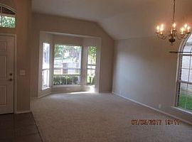  4544 Fir Dr, Fort Worth, Tx 76112 3 Beds 2 Baths 1,929 Sqft in Fort Worth, TX (Photo 4 of 4)