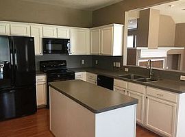  1223 Cambrian Park Ct, Sugar Land, Tx 77479 4 Beds 2 Baths 2,2 in Sugar Land, TX (Photo 3 of 4)