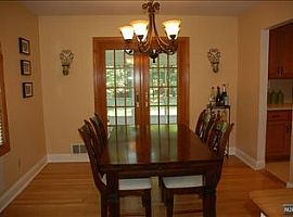 66 Oneida Ave, Oakland, Nj 07436 3 Beds 1.5 Baths -- Sqft in Oakland, NJ (Photo 5 of 10)