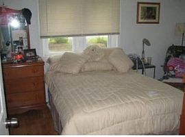 1435 N Main St, Williamstown, Nj 08094 2 Beds 1 Bath 1,244 Sqft in Williamstown, NJ (Photo 9 of 10)