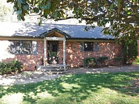 5510 Farmbrook Dr, Charlotte, Nc 28210 3 Beds 2 Baths 1,807 Sqf in Charlotte, NC