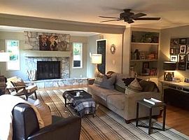 5510 Farmbrook Dr, Charlotte, Nc 28210 3 Beds 2 Baths 1,807 Sqf in Charlotte, NC (Photo 2 of 8)