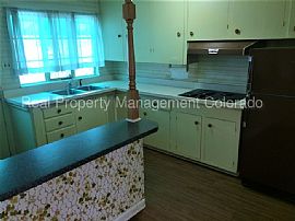 Single Family Home For Rent in Denver, CO (Photo 2 of 8)