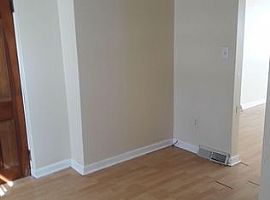  2 Bedroom 1 Bathroom Side By Side Apartment Unit/duplex in Richmond Heights, OH (Photo 3 of 6)
