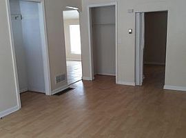  2 Bedroom 1 Bathroom Side By Side Apartment Unit/duplex in Richmond Heights, OH (Photo 4 of 6)