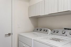 3 Bedroom, 3.00 Bath Condo in San Diego, CA (Photo 3 of 6)