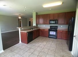 3231 Bellingrath Dr, Foley, Al 36535 4 Beds 2 Baths 1,830 Sqft in Foley, AL (Photo 5 of 12)