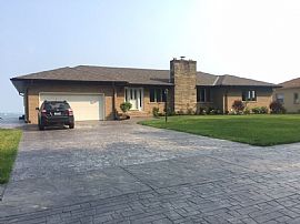 Lakeside Dr Erie, Pa 16511 4 Beds 3 Baths 2,850 Sqft in Erie, PA