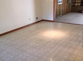 4909 Oriole Dr, Wilmington, Nc 28403 3 Beds 2 Baths 2,168 Sqft in Wilmington, NC (Photo 2 of 7)