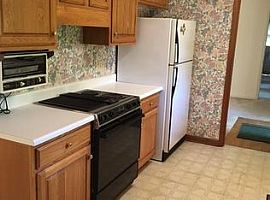 4909 Oriole Dr, Wilmington, Nc 28403 3 Beds 2 Baths 2,168 Sqft in Wilmington, NC (Photo 7 of 7)