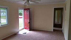 2016 Reardon Dr, Dayton, Oh 45420 3 Beds 1 Bath 1,008 Sqft in Dayton, OH (Photo 7 of 9)