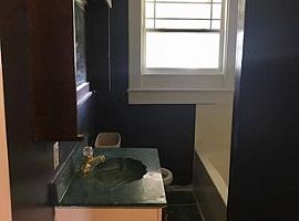 1535 Dodds Ave, Chattanooga, Tn 37404 3 Beds 2 Baths 1,764 Sqft in Chattanooga, TN (Photo 3 of 12)