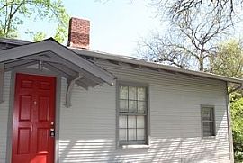 1915 Dahlia Cir, Nashville, Tn 37210 3 Beds 1 Bath 1,000 Sqft in Nashville, TN (Photo 2 of 12)