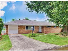  2203 Pleasant Dr White Oak, Pa 15131 3 Bd   2 Ba  in White Oak, PA (Photo 4 of 5)