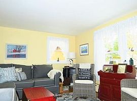 12 Champlin Hill Ct, Niantic, Ct 06357 in Niantic, CT (Photo 6 of 12)