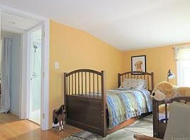 12 Champlin Hill Ct, Niantic, Ct 06357 in Niantic, CT (Photo 8 of 12)