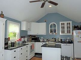 12 Champlin Hill Ct, Niantic, Ct 06357 in Niantic, CT (Photo 9 of 12)