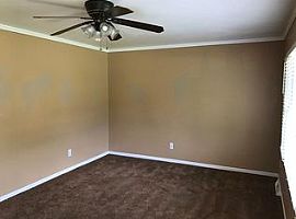 123 Trent Dr, Taylors, Sc 29687 3 Beds 1.5 Baths 1,248 Sqft in Taylors, SC (Photo 3 of 8)