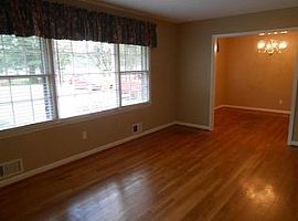 4687 Ballew Dr, Powder Springs, Ga 30127 3 Beds 1.5 Baths -- Sq in Powder Springs, GA (Photo 3 of 7)