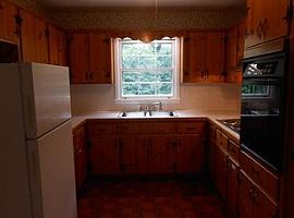 4687 Ballew Dr, Powder Springs, Ga 30127 3 Beds 1.5 Baths -- Sq in Powder Springs, GA (Photo 5 of 7)